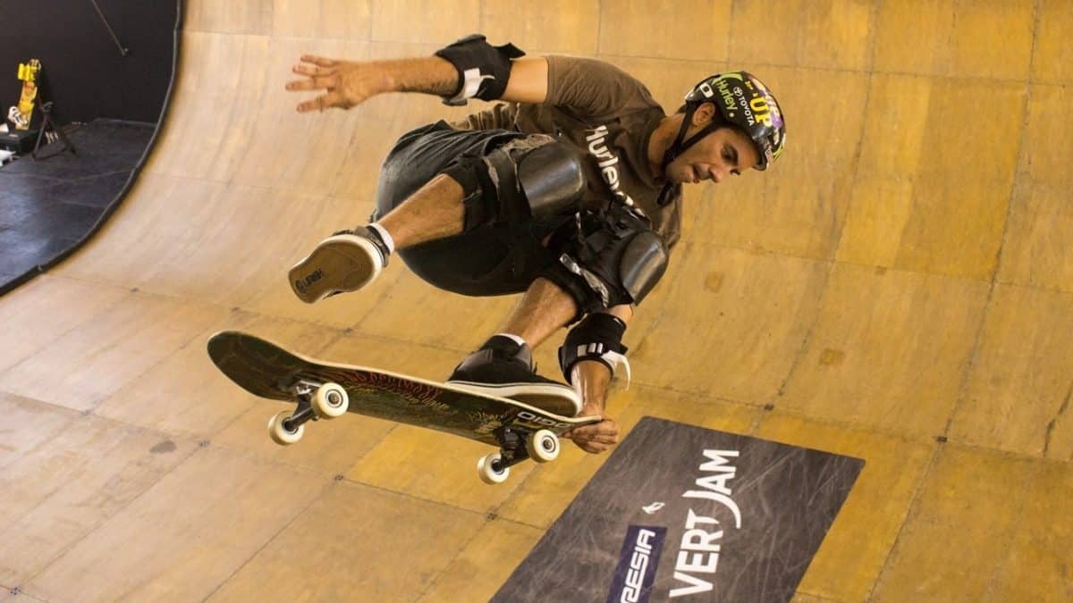 Bob Burnquist comenta sobre briga pol&iacute;tica no skate