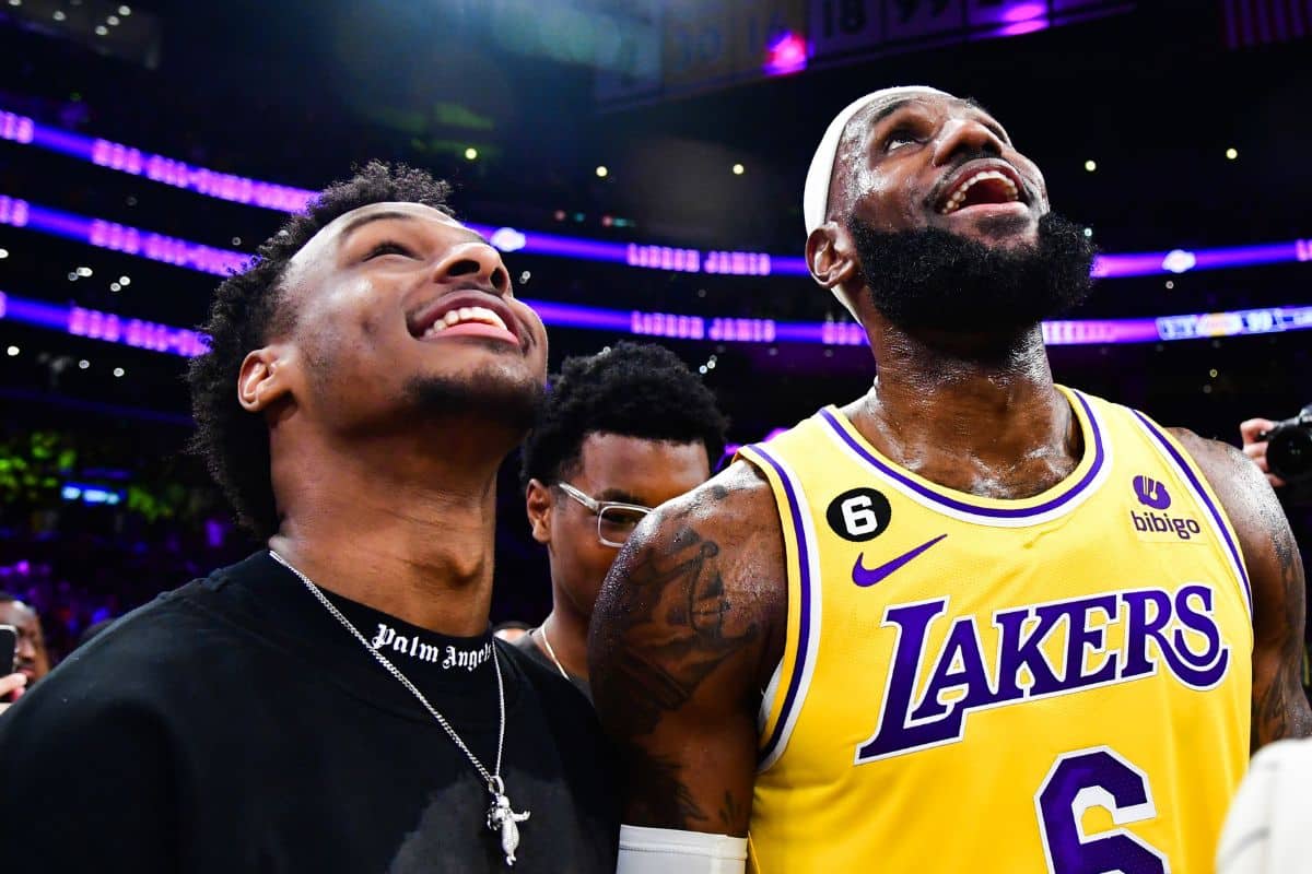 Bronny James &eacute; recrutado pelos Lakers e pode fazer hist&oacute;ria ao lado de LeBron