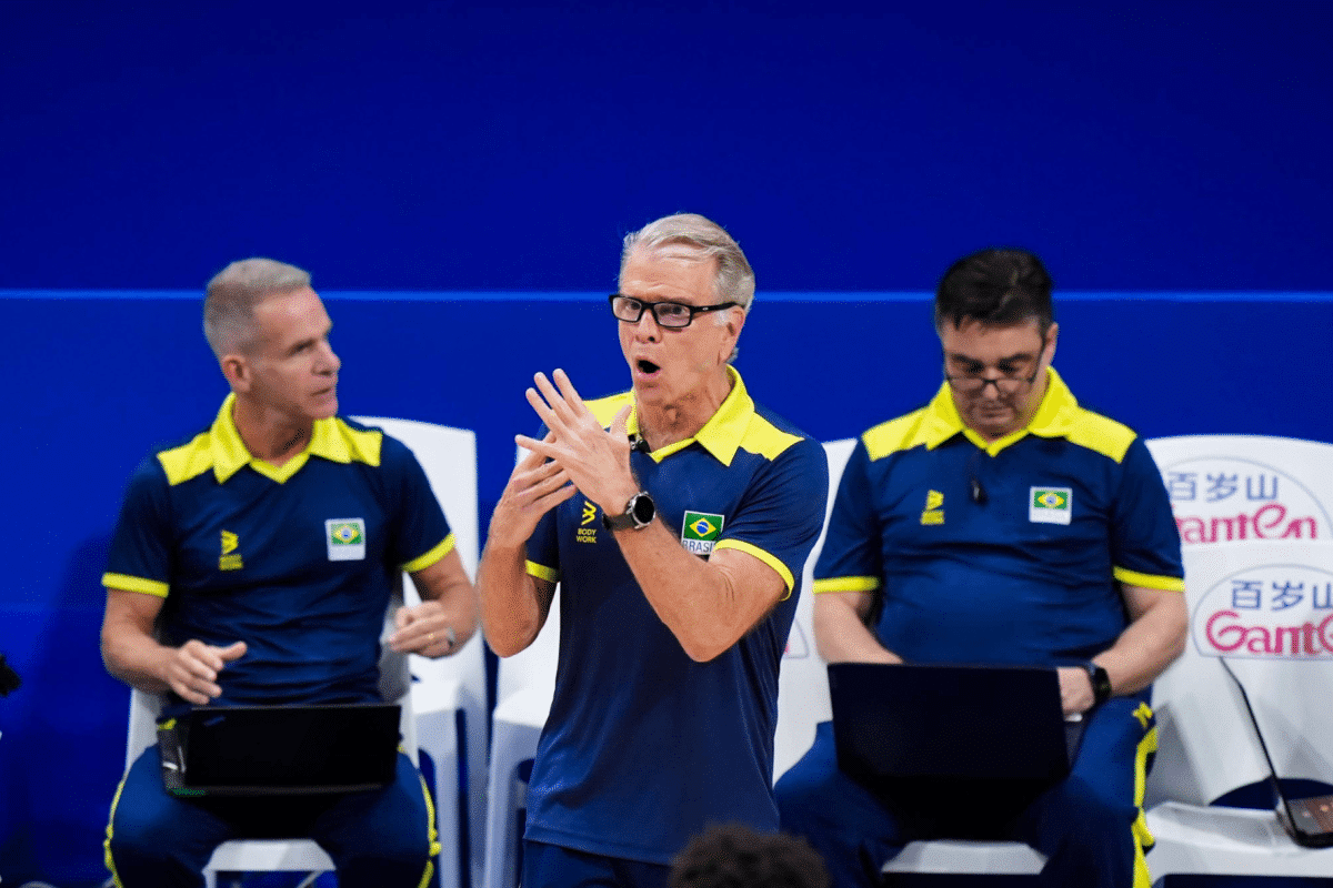 Sele&ccedil;&atilde;o Brasileira de Bernardinho bate recorde negativo&nbsp;hist&oacute;rico