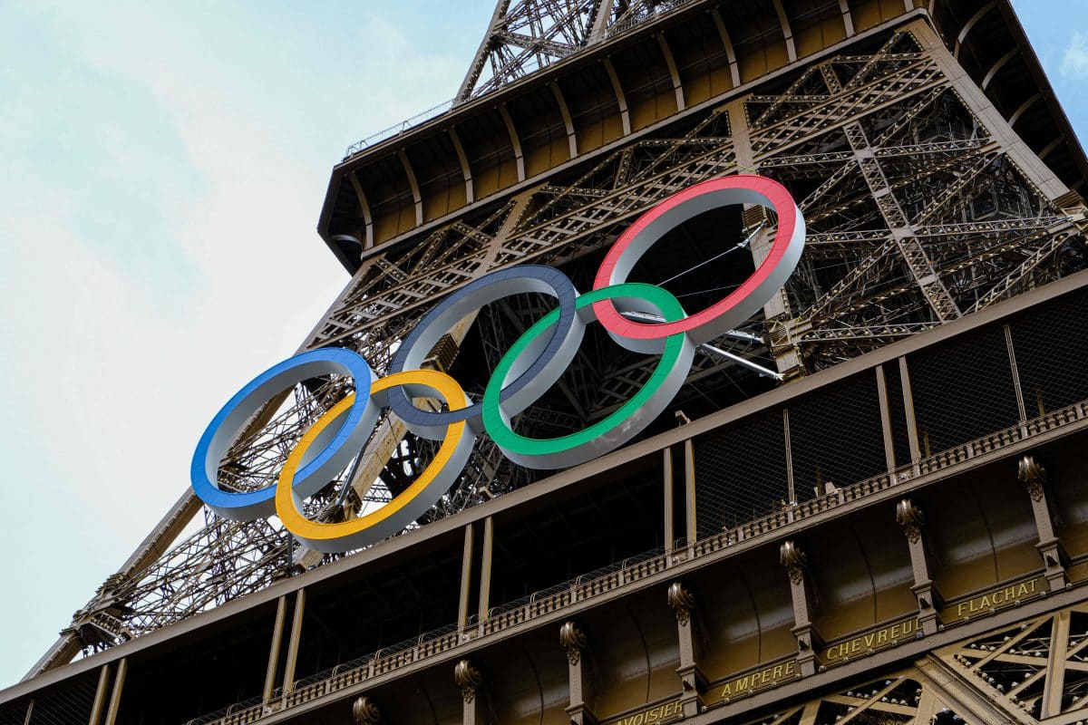 Protesto &Eacute;PICO contra a polui&ccedil;&atilde;o do rio Sena pode atrapalhar as Olimp&iacute;adas