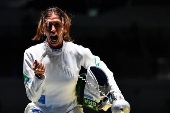 Quem &eacute; Nathalie Moellhausen, esgrimista brasileira que competiu em Paris 2024 com tumor?