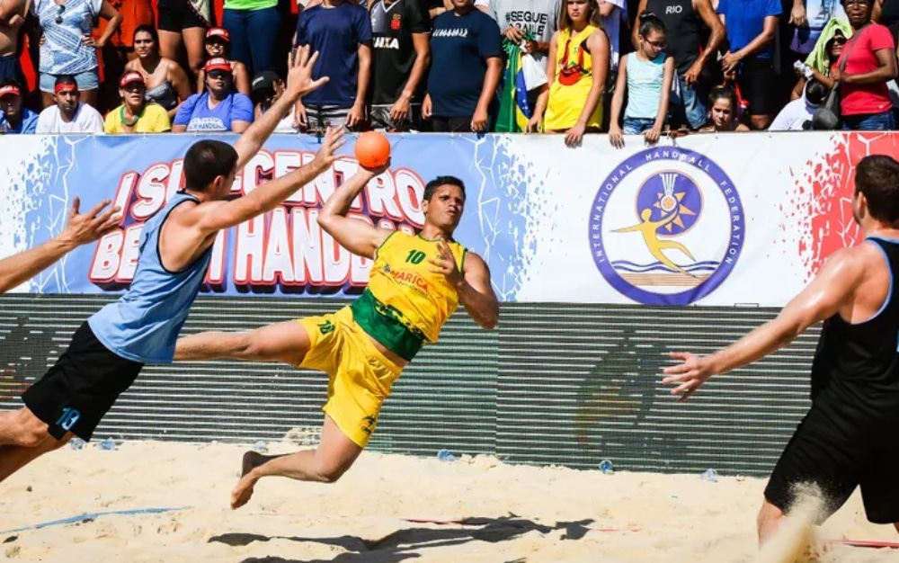 Handebol de Areia (2026): como surgiu, regras e diferen&ccedil;as da quadra