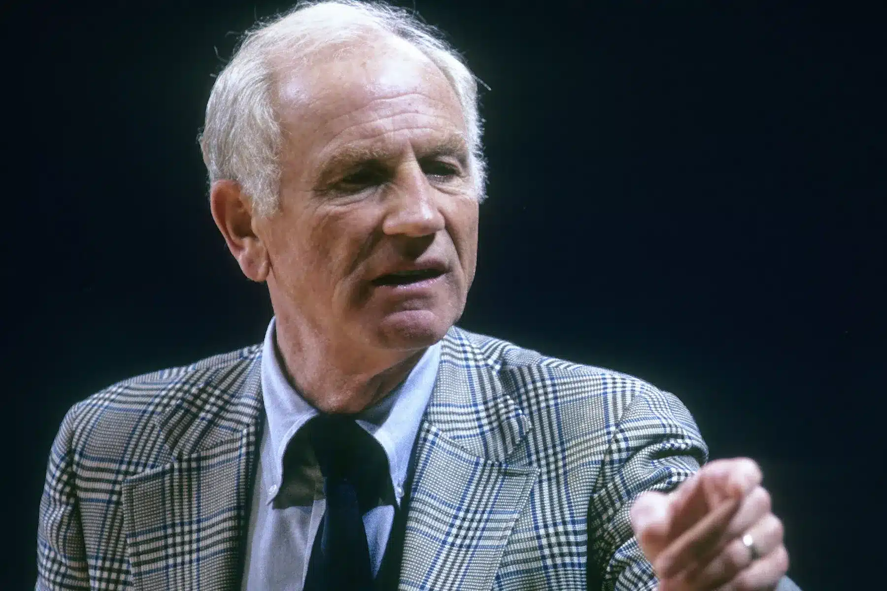 Tudo sobre New York Knicks [2024/25]: hist&oacute;ria, t&iacute;tulos, recordes e elenco atual