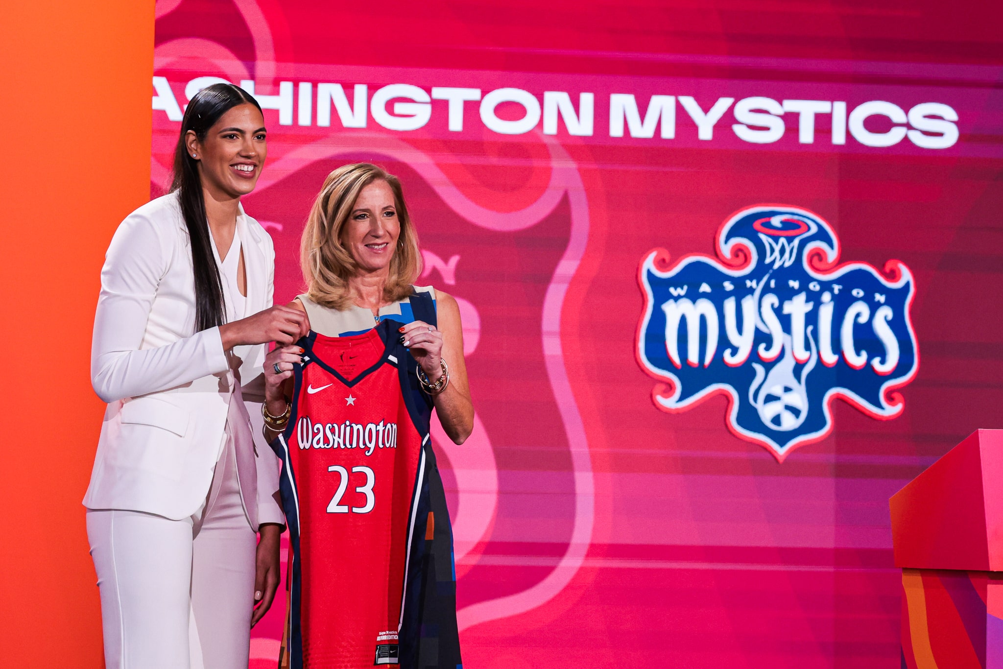 Melhores jogadores de basquete do Brasil na hist&oacute;ria e na atualidade [2024]