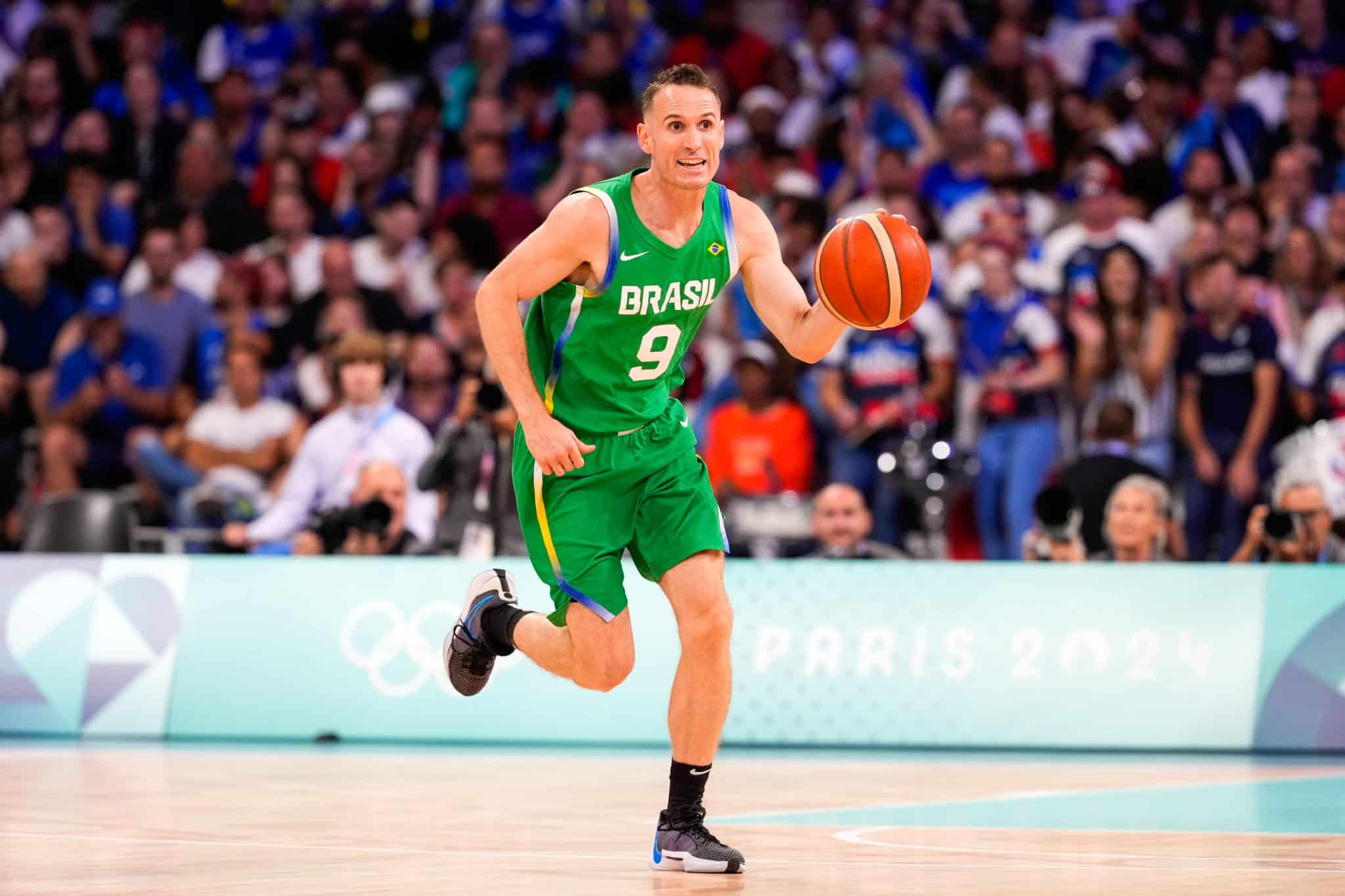 Melhores jogadores de basquete do Brasil na hist&oacute;ria e na atualidade [2024]