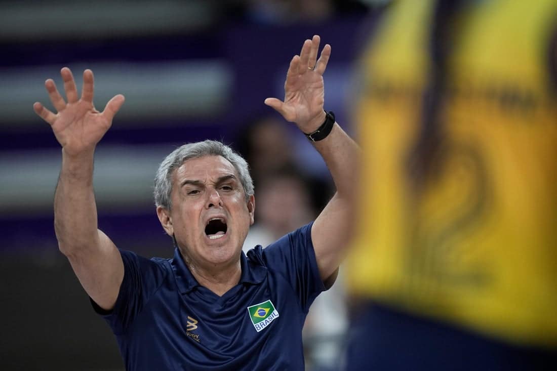 Z&eacute; Roberto explica opini&atilde;o pol&ecirc;mica do porqu&ecirc; prefere bronze em Paris a prata em T&oacute;quio