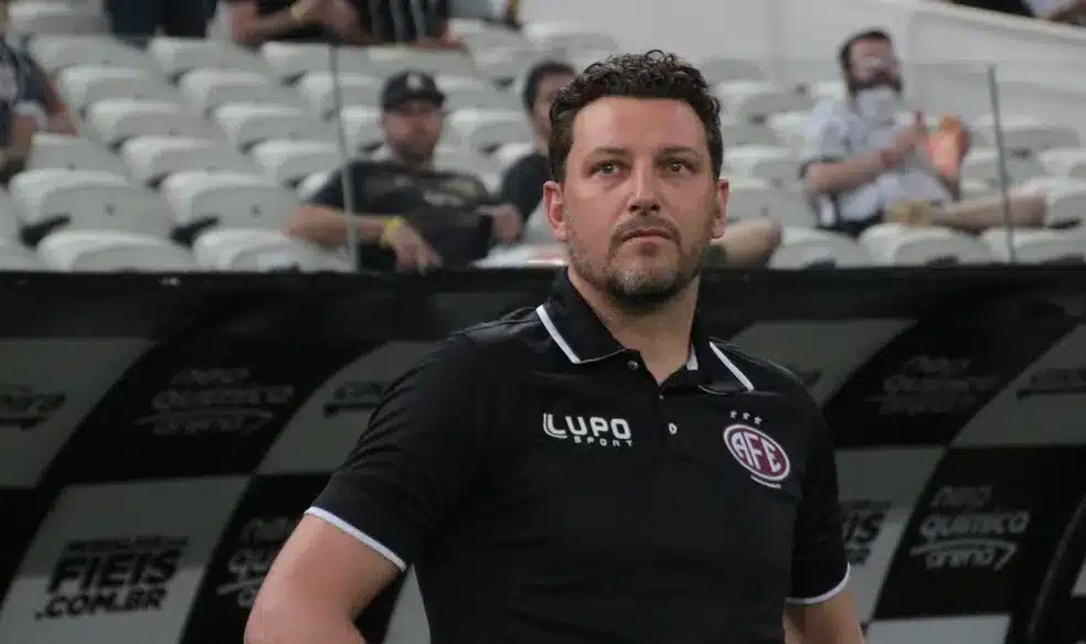 Elano Ferrovi&aacute;ria