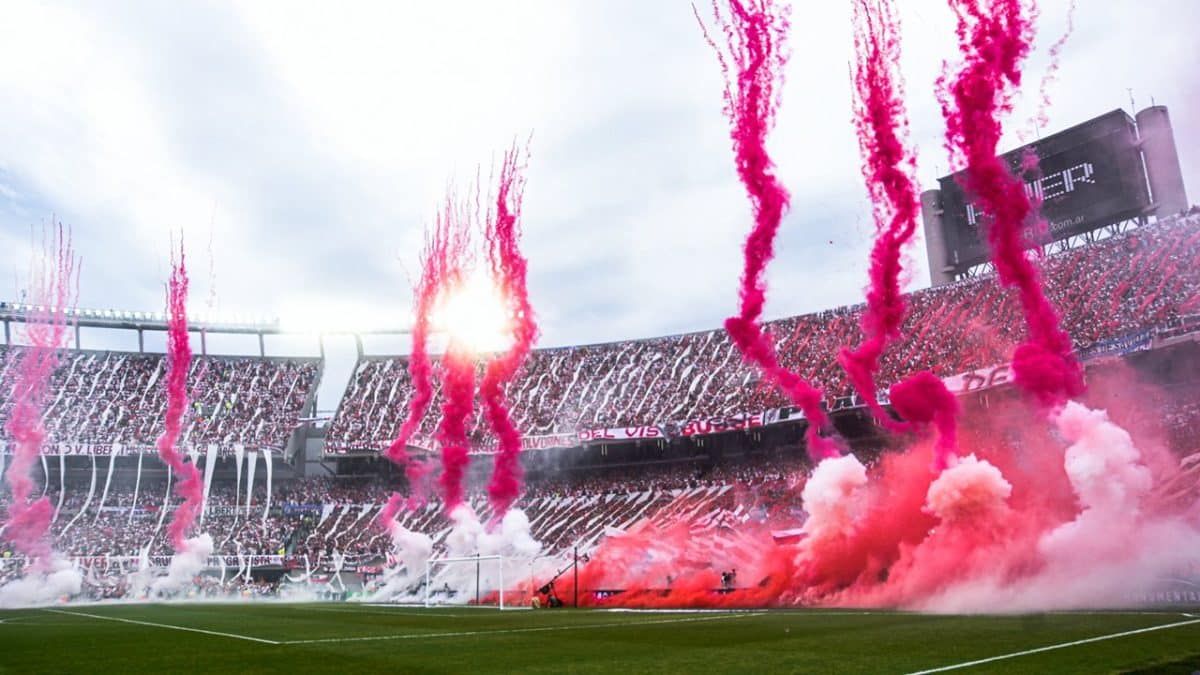 Saiba quais s&atilde;o as maiores torcidas da Argentina (2026)