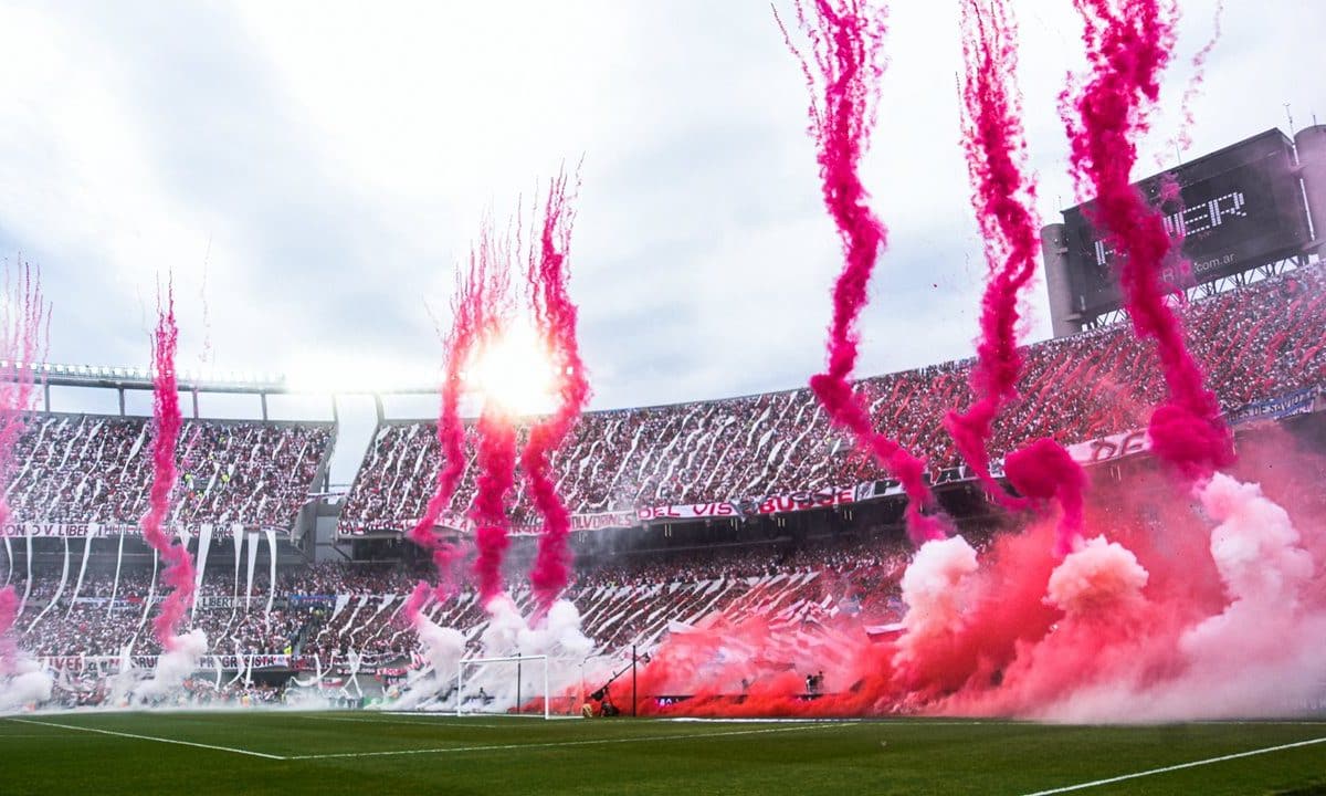 Saiba quais s&atilde;o as maiores torcidas da Argentina (2026)