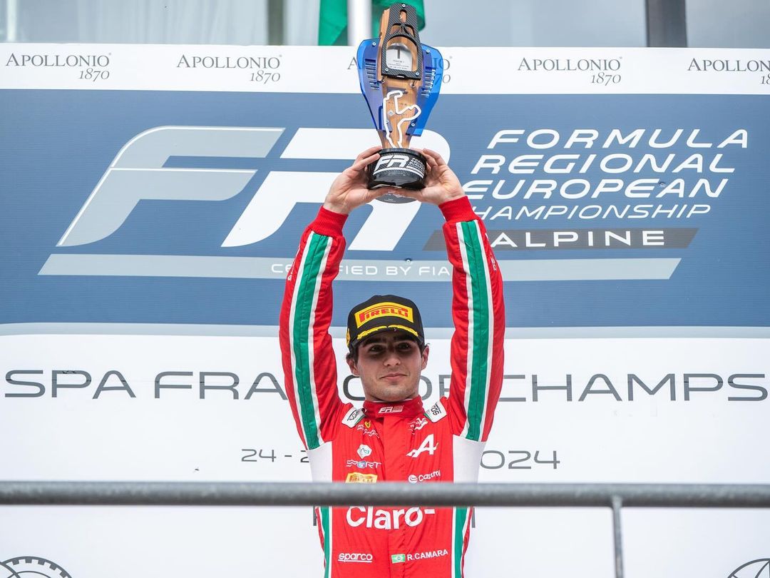 Depois de Gabriel Bortoleto, Rafael C&acirc;mara conquista t&iacute;tulo de express&atilde;o rumo &agrave; F&oacute;rmula 1