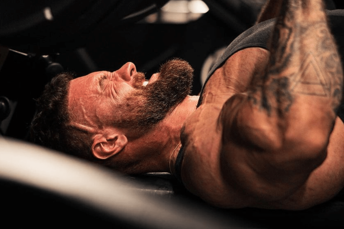 (V&iacute;deo) Cbum mostra o porqu&ecirc; &eacute; o grande GOAT da Classic no Mr. Olympia 2024