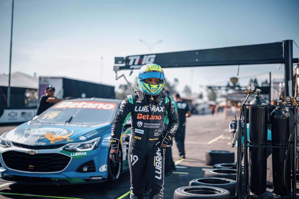 Poss&iacute;vel esc&acirc;ndalo de manipula&ccedil;&atilde;o toma conta dos bastidores da Stock Car