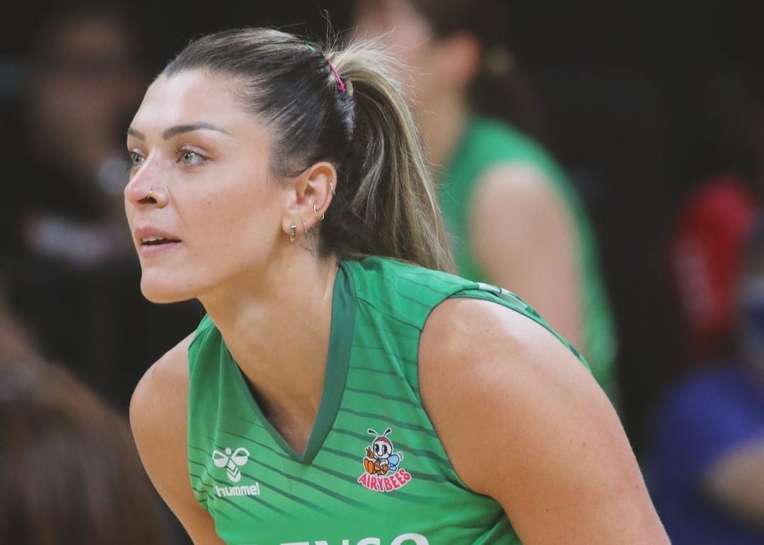 Rosamaria segue assombrando o v&ocirc;lei japon&ecirc;s com atua&ccedil;&otilde;es de gala