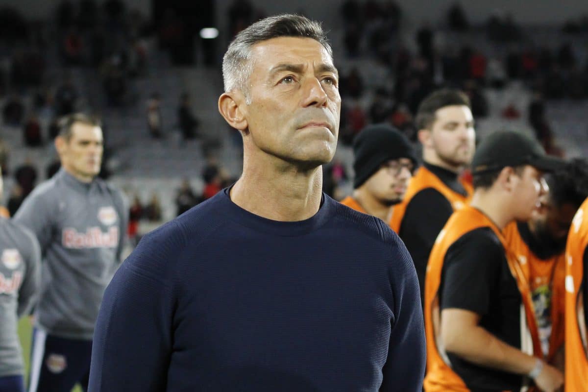 T&eacute;cnicos livres no mercado: veja a lista de treinadores sem clubes (2026)