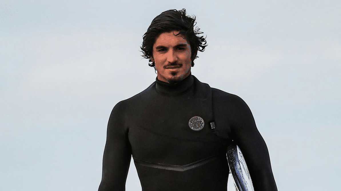 Gabriel Medina faz onda insana em praia no Litoral de SP: &ldquo;Capaz de criar a perfei&ccedil;&atilde;o&rdquo;