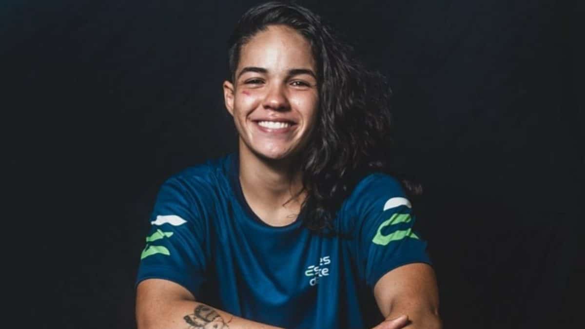 &ldquo;Lutei contra 5 homens&rdquo;, Nicoly Pedroza trocou as brigas de rua pela carreira&nbsp;invicta&nbsp;no&nbsp;MMA