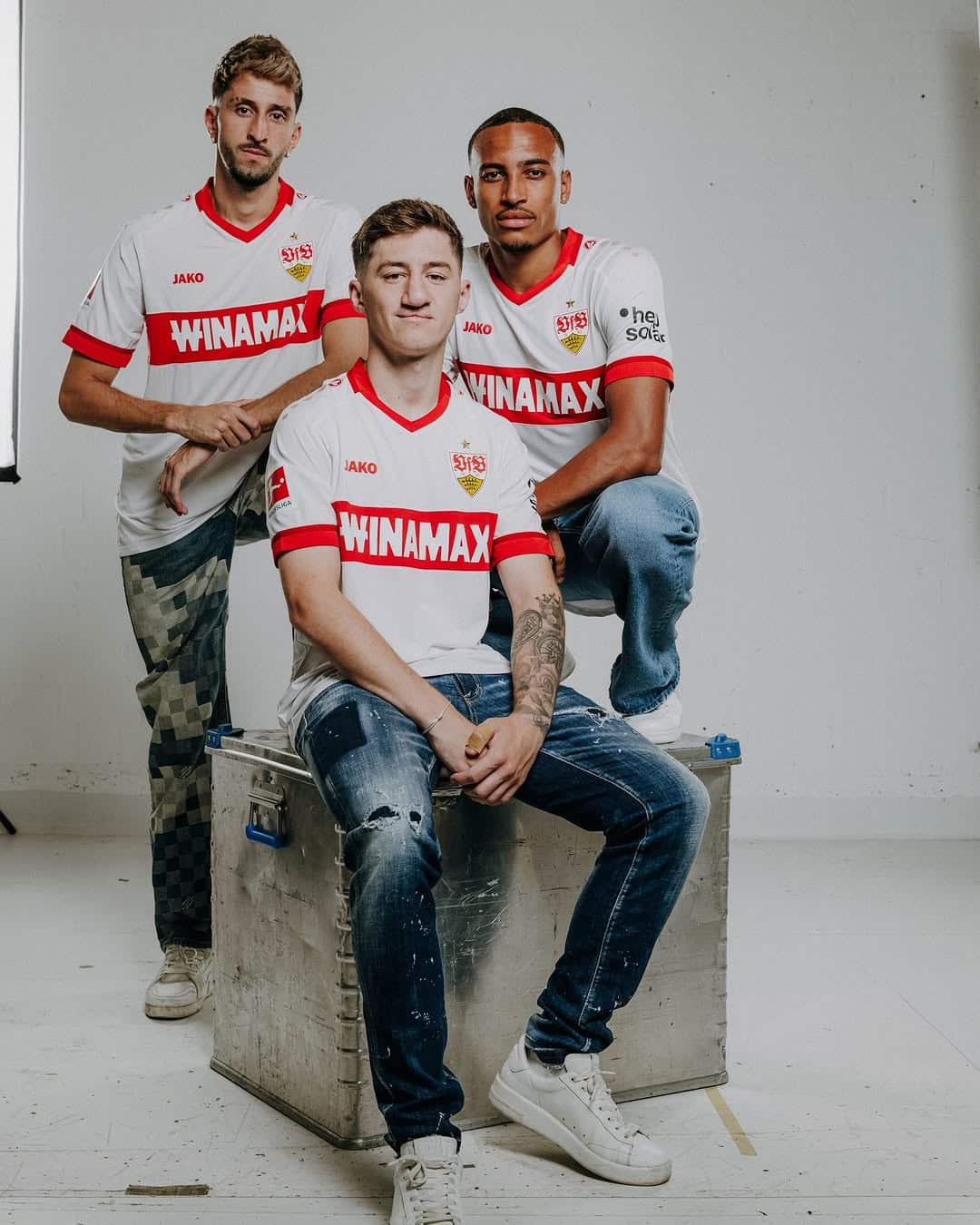 Camisa Stuttgart (titular) (2024-25)
