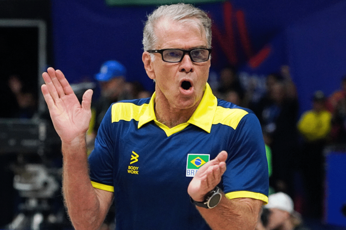 Titular da Sele&ccedil;&atilde;o de Bernardinho vira-casaca e acerta com rival da Superliga