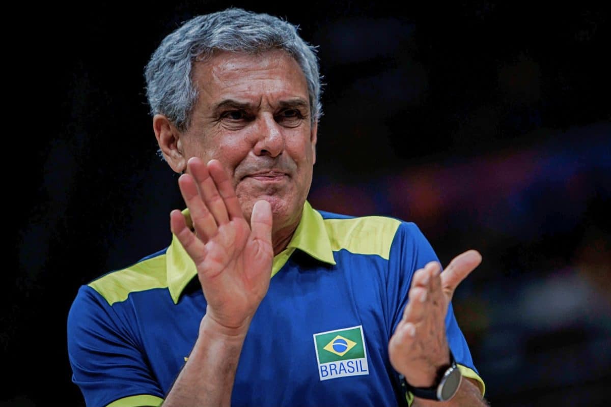 Z&eacute; Roberto cortou jogadora do Mundial no cara ou coroa: &ldquo;Foi triste&rdquo;