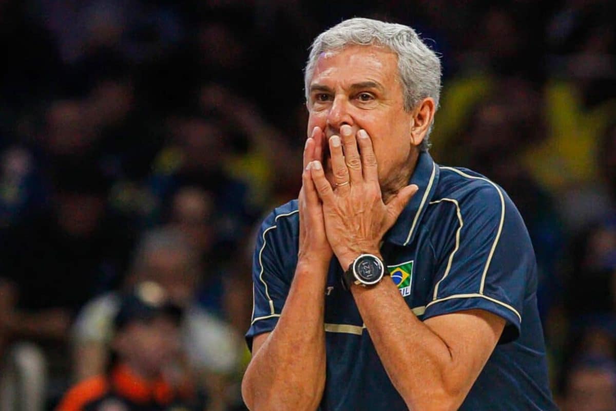 &ldquo;Z&eacute; Roberto sempre pega no p&eacute;, s&oacute; que com essa jogadora ele n&atilde;o falava nada&rdquo;