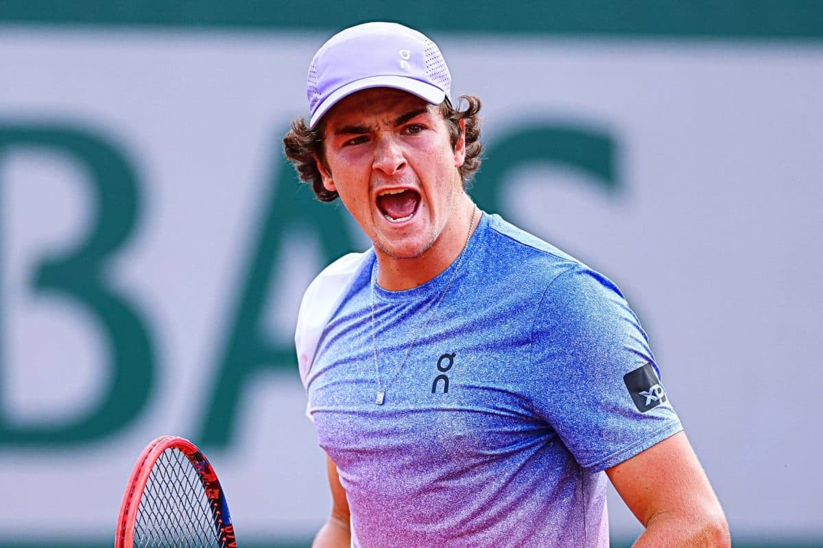 Jo&atilde;o Fonseca passa por cima de Munar e quebra tabu de 22 anos para chegar &agrave; final do ATP 500 de Basel