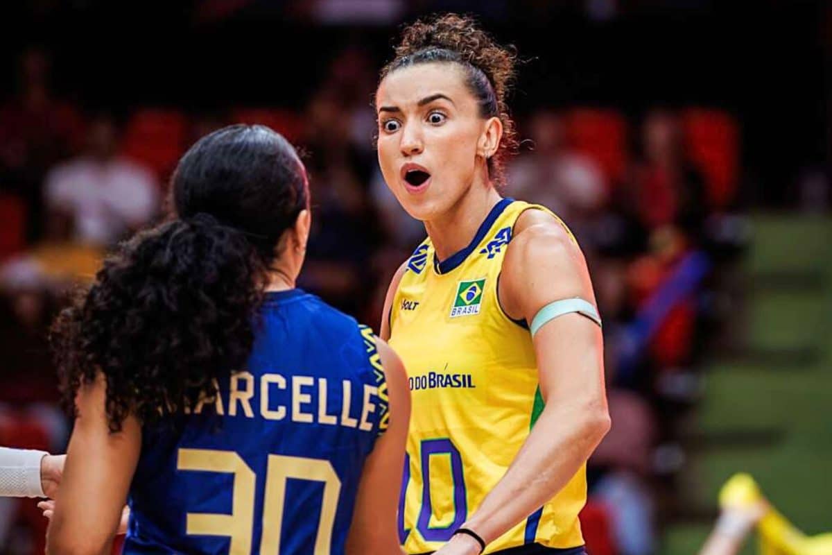 Ap&oacute;s susto, Gabi Guimar&atilde;es faz forte aviso para a Sele&ccedil;&atilde;o Brasileira no Mundial de V&ocirc;lei