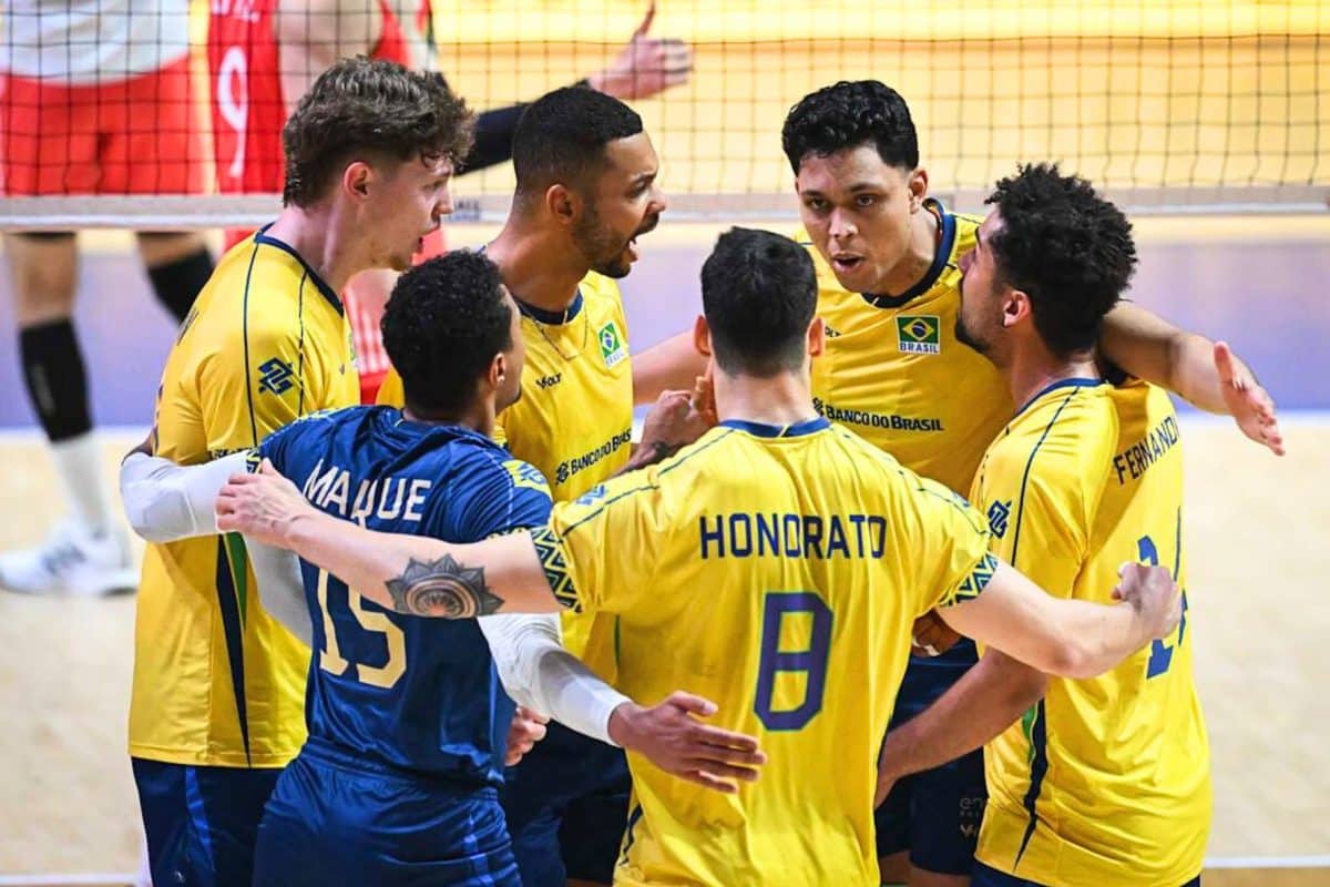 Brasil &eacute; eliminado da VNL e torcida elege o culpado: &ldquo;Que coisa horrorosa&rdquo;