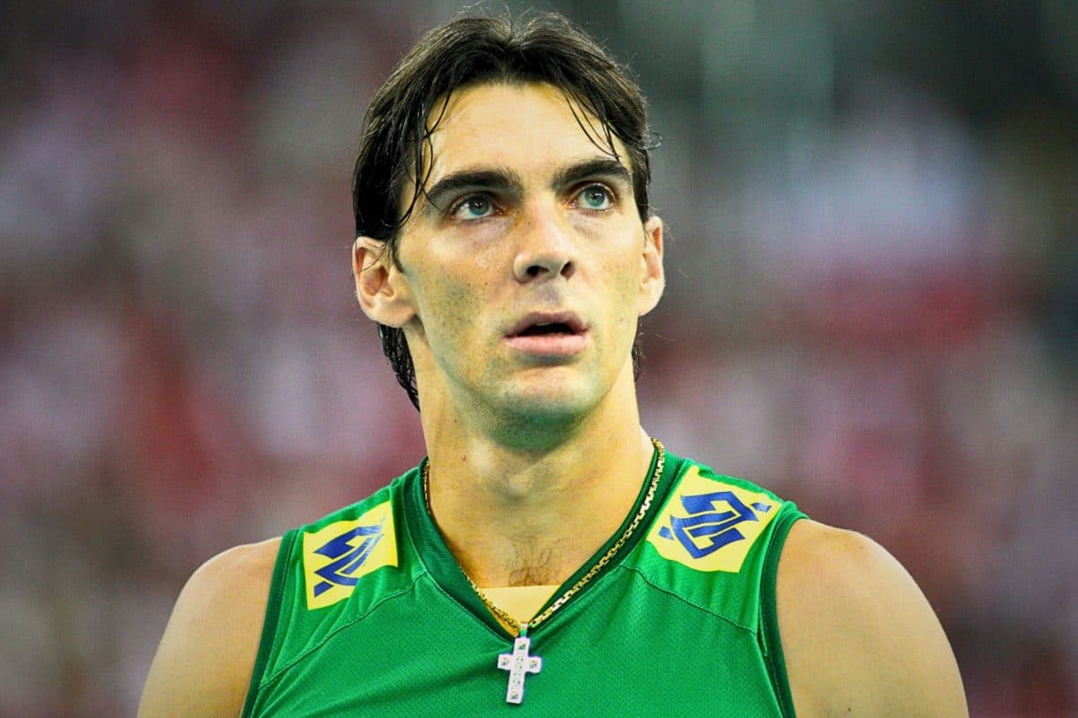 Giba fala a verdade sobre ser o maior jogador de v&ocirc;lei da hist&oacute;ria