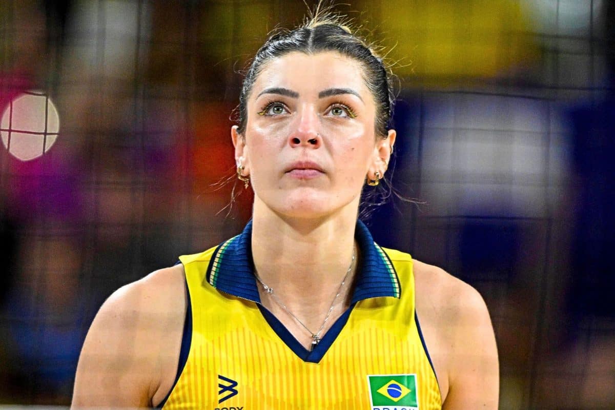 Com o olho cheio de l&aacute;grimas! Rosamaria desabafa ap&oacute;s derrota do Brasil: &ldquo;Muito chateada&rdquo;