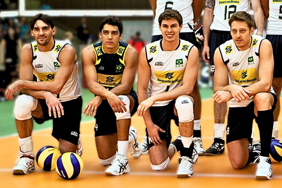 Sele&ccedil;&atilde;o de Bernardinho e Giba j&aacute; recebeu a maior vaia da hist&oacute;ria do Mundial: &ldquo;Foi vergonhoso&rdquo;