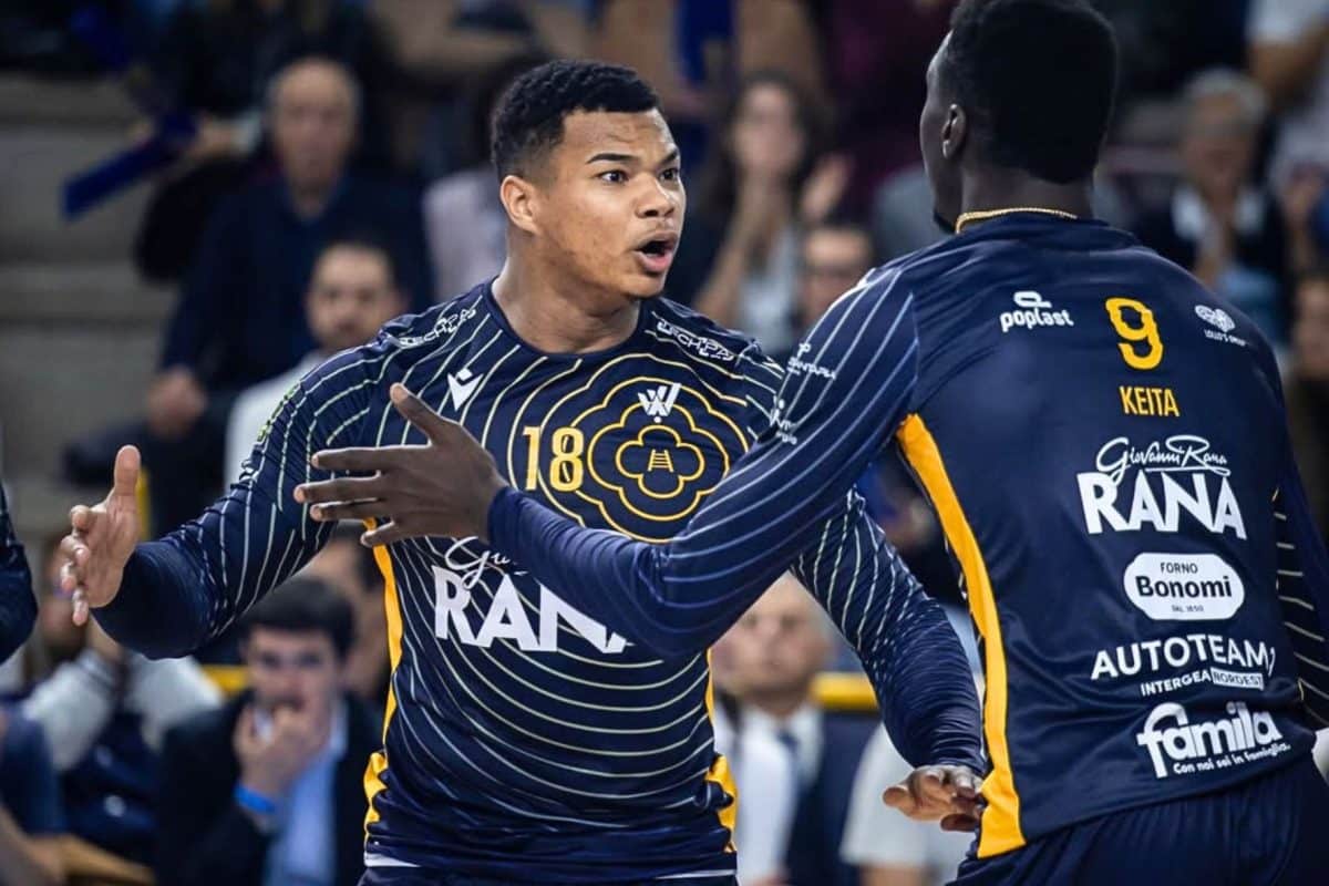 Darlan brilha na It&aacute;lia e faz companheiro de Sele&ccedil;&atilde;o Brasileira de fregu&ecirc;s